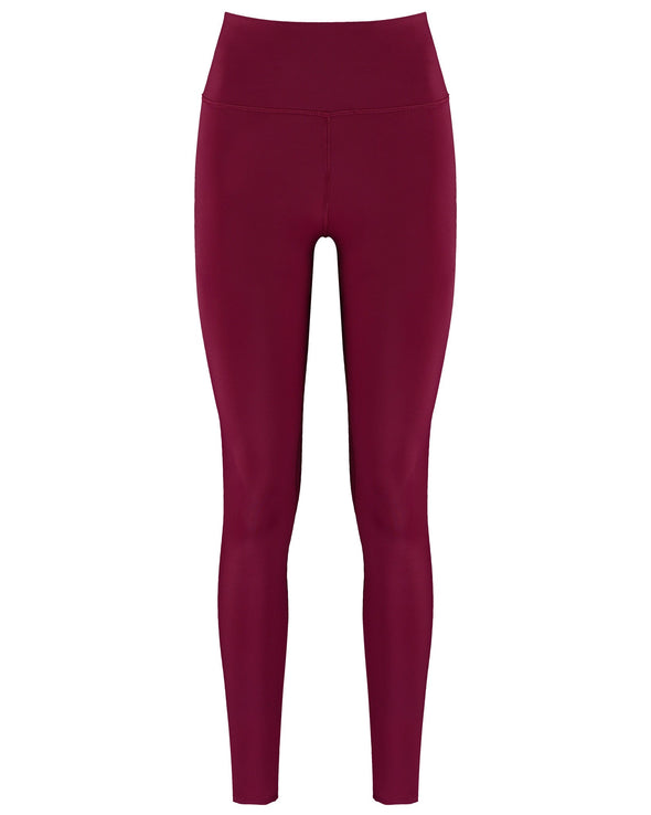 True berry sustainable gym leggings. Product image. 